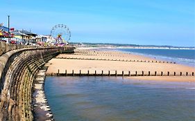 Sea Front Apartment With Massage Shower Netflix Great Location
